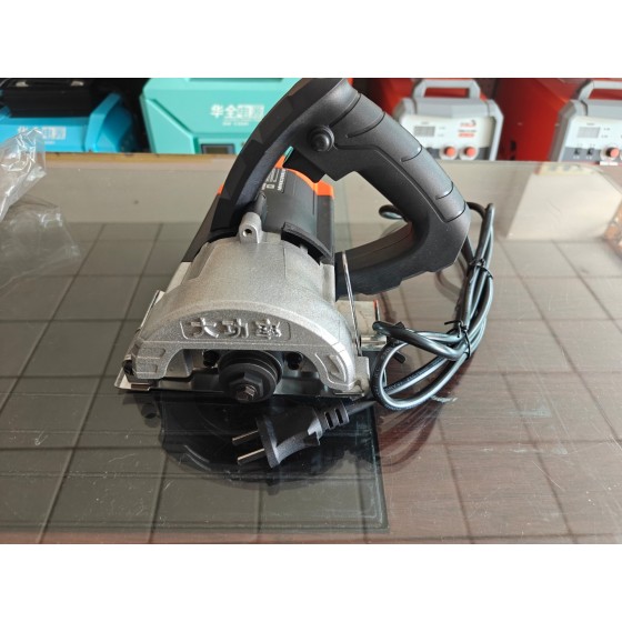 正岳工具_1050W云石机-力川系列